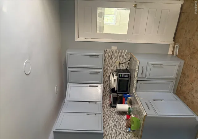 Photo 4 of Single family home for sale at 5926 N Silvery Ln, Dearborn Heights, MI 48127 | MLS# 20261081916 | Listing updated on 2026-10-12