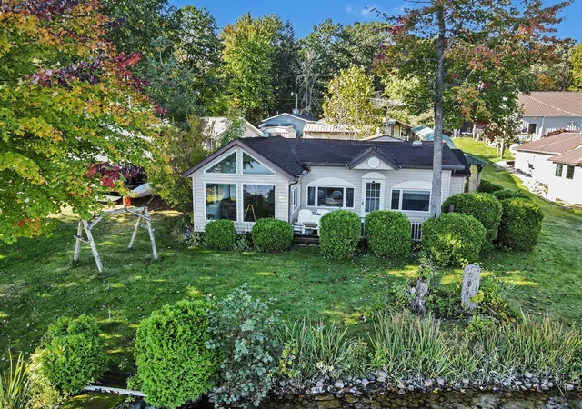 Photo 2 of Single family home for sale at 5852 Keeney Rd, Six Lakes, MI 48886 | MLS# 65026053899 | Listing updated on 2026-10-19