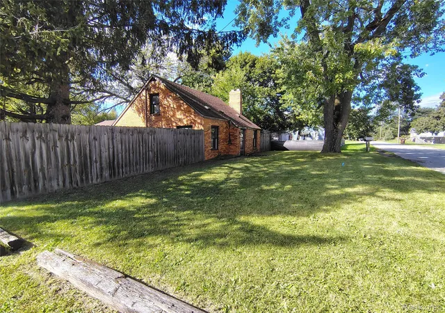 Photo 2 of Single family home for sale at 3115 Garland St, Lansing, MI 48906 | MLS# 20261081925 | Listing updated on 2026-10-10
