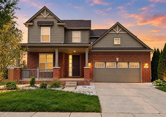 Photo 1 of Single family home for sale at 822 Lake Woods Dr, Canton, MI 48188 | MLS# 20261081961 | Listing updated on 2026-10-14