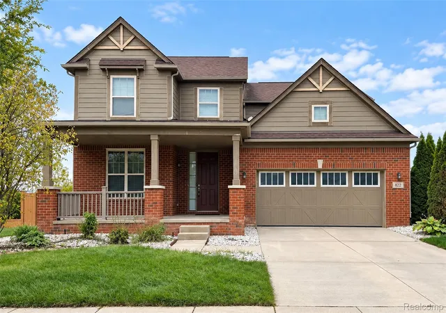 Photo 2 of Single family home for sale at 822 Lake Woods Dr, Canton, MI 48188 | MLS# 20261081961 | Listing updated on 2026-10-14