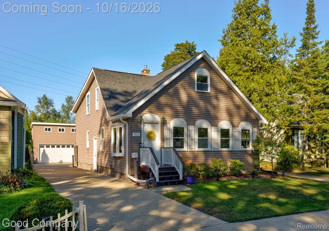 Photo 1 of Single family home for sale at 2933 Horton St, Ferndale, MI 48220 | MLS# 20261081971 | Listing updated on 2026-10-19