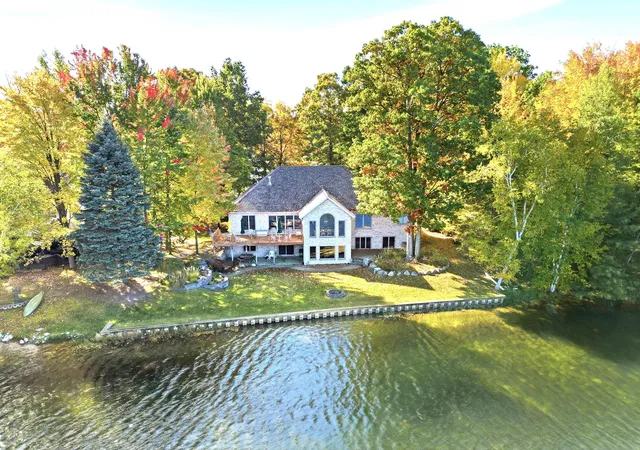 Photo 1 of Single family home for sale at 9418 Elmwood Ct, Stanwood, MI 49346 | MLS# 72026053943 | Listing updated on 2026-10-12