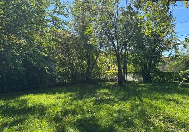 Photo 3 of Single family home for sale at 19119 Tireman St, Detroit, MI 48228 | MLS# 20261081976 | Listing updated on 2026-10-10
