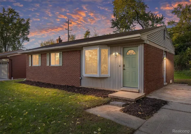 Photo 1 of Single family home for sale at 619 Skydale Dr, Ann Arbor, MI 48105 | MLS# 20261081980 | Listing updated on 2026-10-10