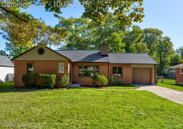 Photo 1 of Single family home for sale at 2710 Galpin Ave, Royal Oak, MI 48073 | MLS# 20261081994 | Listing updated on 2026-10-19