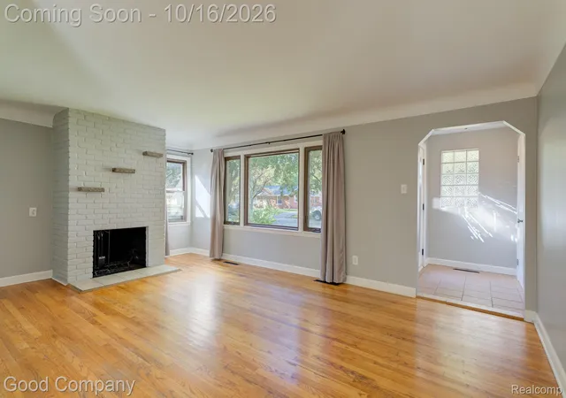 Photo 4 of Single family home for sale at 2710 Galpin Ave, Royal Oak, MI 48073 | MLS# 20261081994 | Listing updated on 2026-10-19