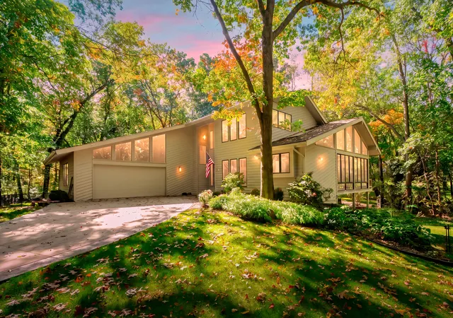 Photo 1 of Single family home for sale at 5062 Colony Woods Dr, Kalamazoo, MI 49009 | MLS# 66026053954 | Listing updated on 2026-10-12