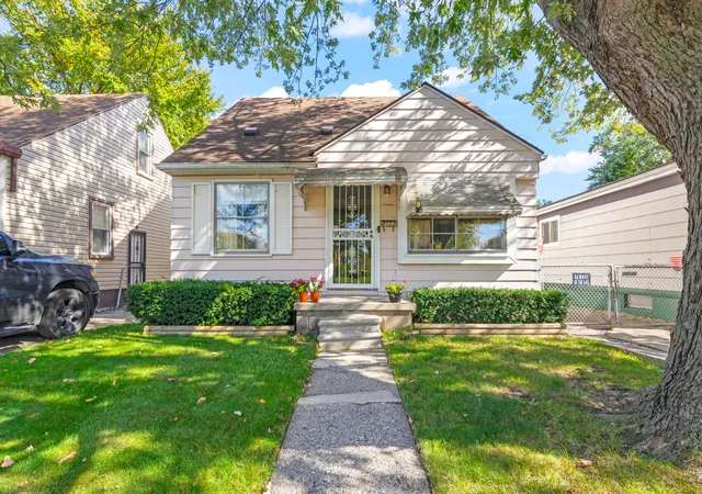Photo 1 of Sale Pending at 8052 Minock St, Detroit, MI 48228 | MLS# 81026053956 | Listing updated on 2026-10-18