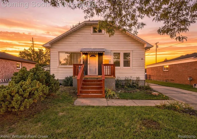 Photo 1 of Single family home for sale at 27941 Gladstone St, Saint Clair Shores, MI 48081 | MLS# 20261081997 | Listing updated on 2026-10-21