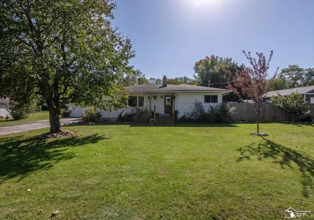 Photo 1 of Sale Pending at 1359 Moore Rd, Adrian, MI 49221 | MLS# 57050224417 | Listing updated on 2026-10-13