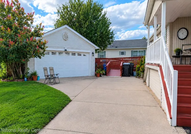 Photo 3 of Single family home for sale at 3103 Cromwell St, Northville, MI 48167 | MLS# 20261082017 | Listing updated on 2026-10-10