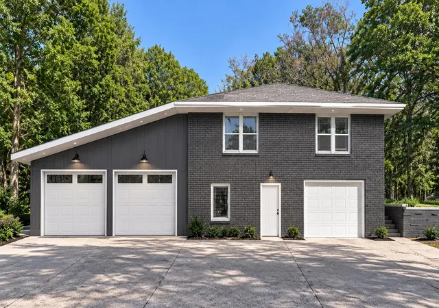 Photo 2 of Single family home for sale at 16597 152nd Avenue, Spring Lake, MI 49456 | MLS# 71026053967 | Listing updated on 2026-10-16