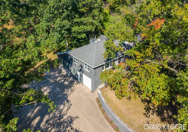 Photo 3 of Single family home for sale at 16597 152nd Avenue, Spring Lake, MI 49456 | MLS# 71026053967 | Listing updated on 2026-10-16
