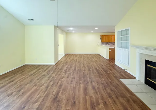 Listing Photo 5 - Condo for sale in building located at 1931 Brighton Ln, Portage, MI 49024