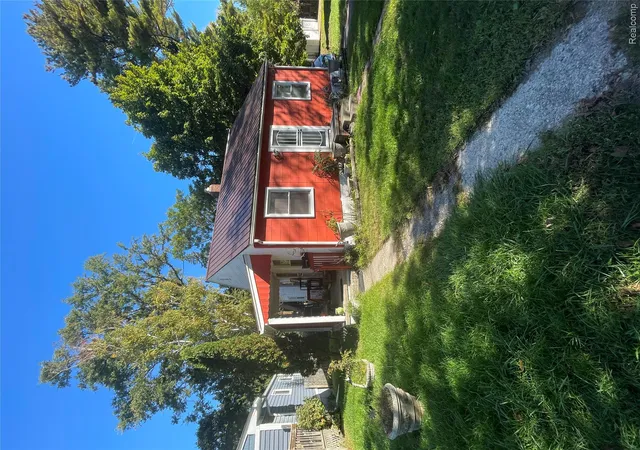 Photo 2 of Single family home for sale at 274 Voorheis St, Pontiac, MI 48341 | MLS# 20261082020 | Listing updated on 2026-10-21