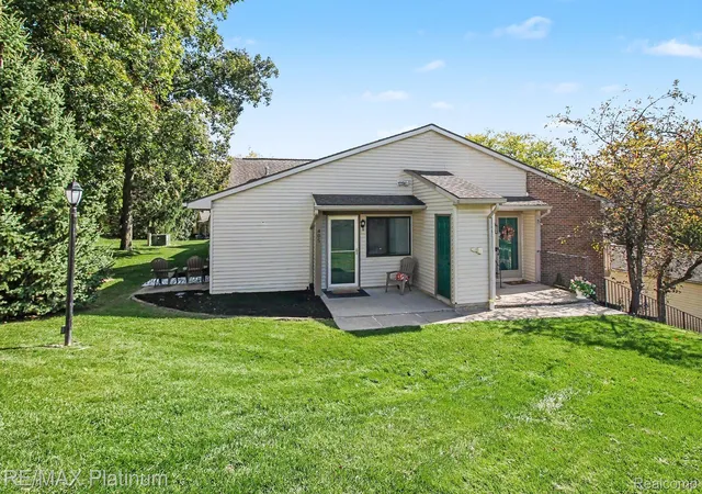 Photo 1 of Condo for sale at 405 Water Tower Cir, Brighton, MI 48116 | MLS# 20261082022 | Listing updated on 2026-10-29