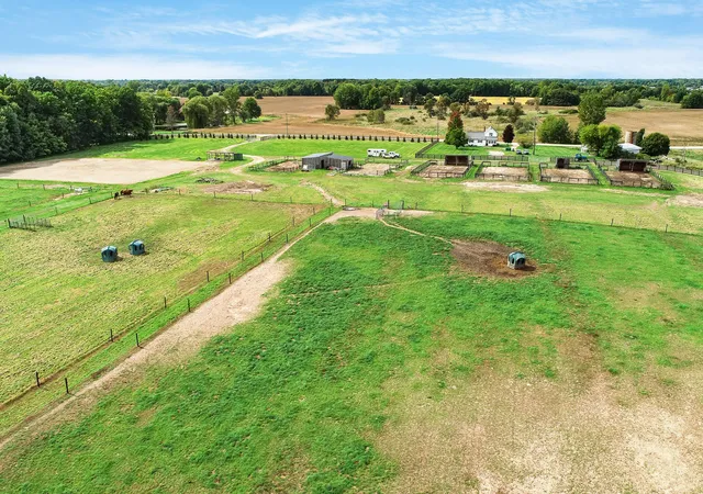 Photo 2 of Single family home for sale at 1800 Fish Lake Rd, Lapeer, MI 48446 | MLS# 81026053991 | Listing updated on 2026-10-09