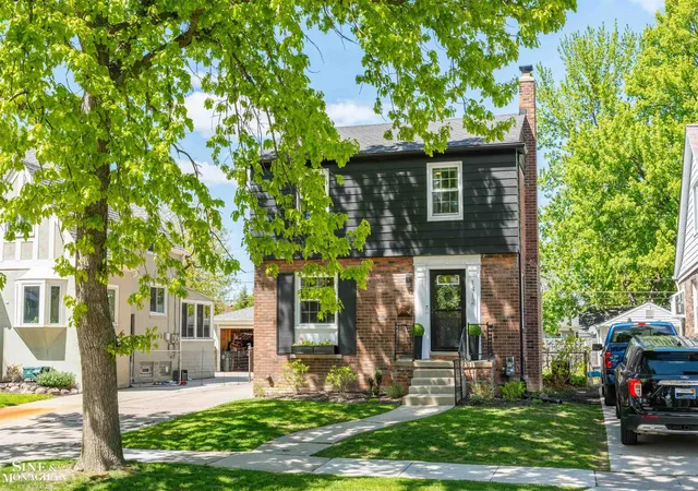 Photo 1 of Single family home for sale at 1412 Brys Dr, Grosse Pointe Woods, MI 48236 | MLS# 58050224437 | Listing updated on 2026-10-10