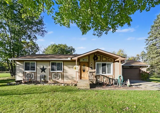 Photo 2 of Single family home for sale at 2359 Peppermill Rd, Lapeer, MI 48446 | MLS# 5050224438 | Listing updated on 2026-10-15