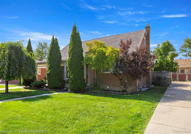Photo 1 of Single family home for sale at 20428 Brooklawn Dr, Dearborn Heights, MI 48127 | MLS# 20261082069 | Listing updated on 2026-10-17