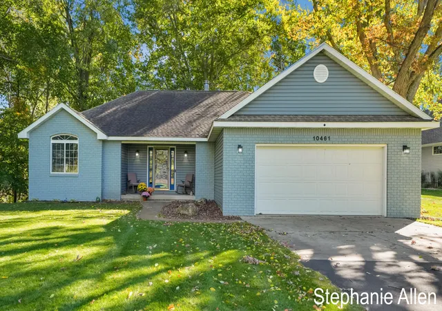 Photo 2 of Single family home for sale at 10461 Valley Ct, Stanwood, MI 49346 | MLS# 65026054009 | Listing updated on 2026-10-19