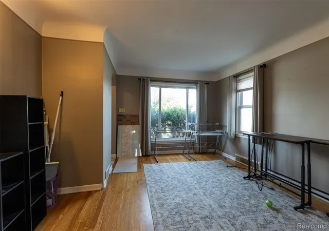 Photo 3 of Single family home for sale at 15625 Moore Ave, Allen Park, MI 48101 | MLS# 20261082077 | Listing updated on 2026-10-12