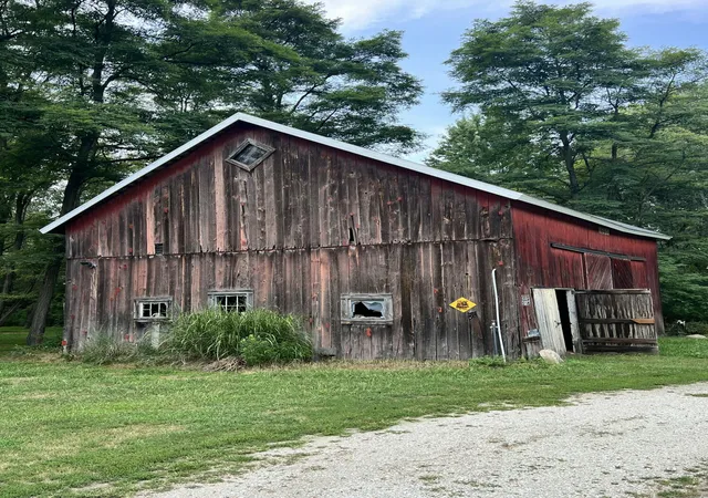 Photo 5 of Single family home for sale at 17655 112th Avenue, Nunica, MI 49448 | MLS# 71026054024 | Listing updated on 2026-10-09
