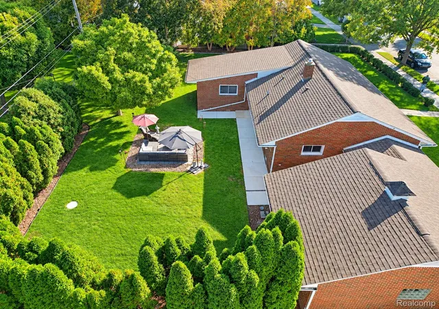 Photo 3 of Single family home for sale at 2021 E Hudson Ave, Royal Oak, MI 48067 | MLS# 20261082121 | Listing updated on 2026-10-10