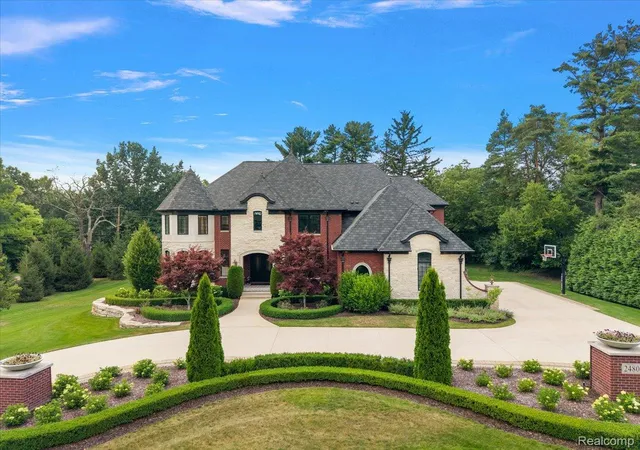 Photo 1 of Mansion for sale at 2480 Charnwood Dr, Troy, MI 48098 | MLS# 20261082133 | Listing updated on 2026-10-20