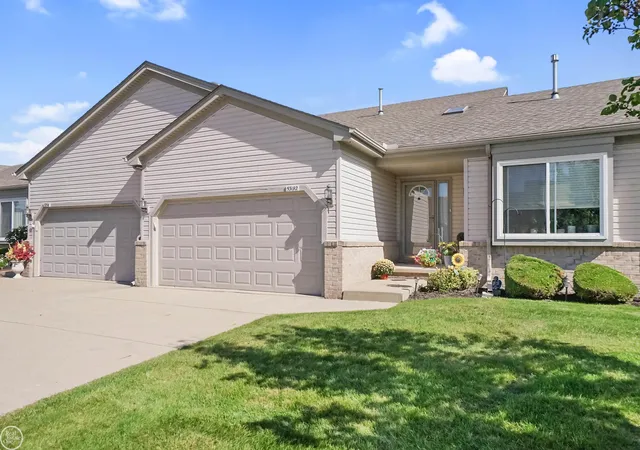 Photo 2 of Condo for sale at 53192 Pineridge Dr, Chesterfield, MI 48051 | MLS# 58050224475 | Listing updated on 2026-10-20