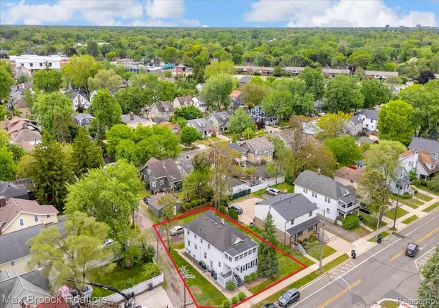 Photo 2 of Land for sale at 417 W Lincoln Ave, Royal Oak, MI 48067 | MLS# 20261082141 | Listing updated on 2026-10-09