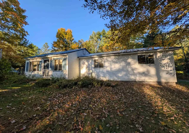 Photo 3 of Single family home for sale at 3200 S Healy Rd, Glennie, MI 48737 | MLS# 77080074405 | Listing updated on 2026-10-15