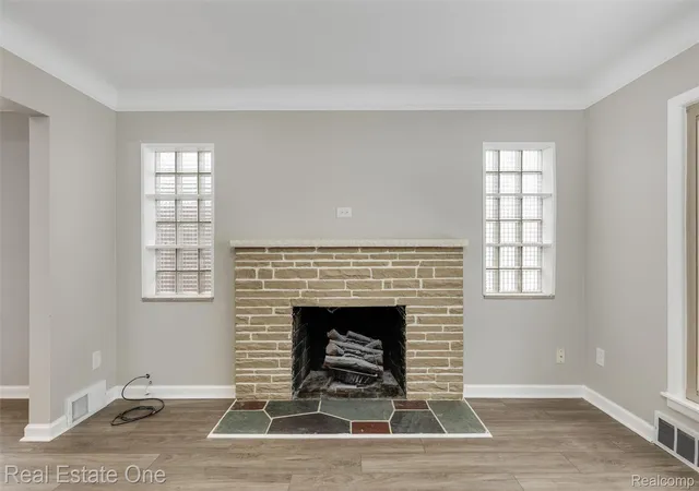 Photo 2 of Single family home for sale at 19196 Berden St, Grosse Pointe, MI 48236 | MLS# 20261082153 | Listing updated on 2026-10-10