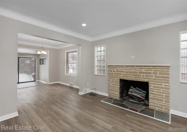 Photo 3 of Single family home for sale at 19196 Berden St, Grosse Pointe, MI 48236 | MLS# 20261082153 | Listing updated on 2026-10-10