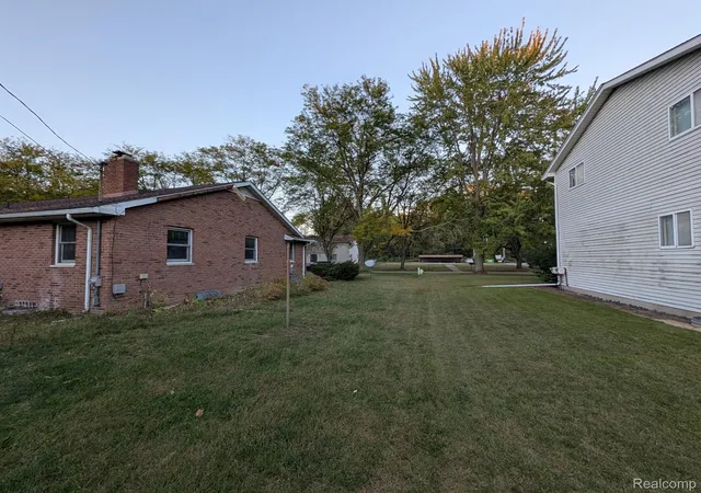 Photo 4 of Single family home for sale at 3670 Bernice Dr, Saginaw, MI 48601 | MLS# 20261082154 | Listing updated on 2026-10-13