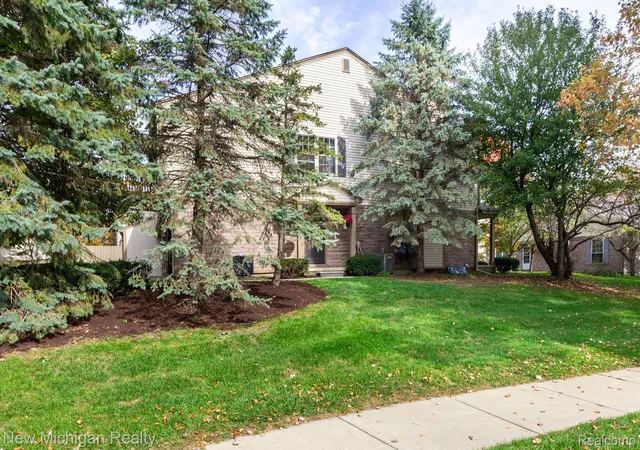 Photo 2 of Condo for sale at 3048 Forest Crk Ct #48, Ann Arbor, MI 48108 | MLS# 20261082155 | Listing updated on 2026-10-12