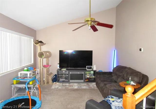 Photo 3 of Single family home for sale at 19823 Weyher St, Livonia, MI 48152 | MLS# 20261082156 | Listing updated on 2026-10-10