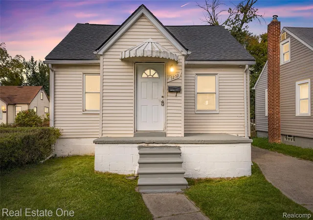 Photo 1 of Single family home for sale at 7259 Prospect Ave, Warren, MI 48091 | MLS# 20261082161 | Listing updated on 2026-10-10