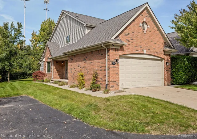 Photo 2 of Condo for sale at 3754 Knightbridge Cir, Sterling Heights, MI 48314 | MLS# 20261082162 | Listing updated on 2026-10-12