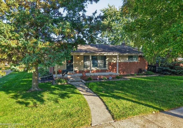Photo 3 of Single family home for sale at 5696 Hartlein Dr, Warren, MI 48092 | MLS# 58050224486 | Listing updated on 2026-10-09