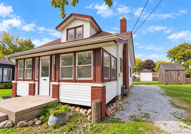 Photo 2 of Single family home for sale at 35330 Lake Dr, Rockwood, MI 48173 | MLS# 20261082170 | Listing updated on 2026-10-16
