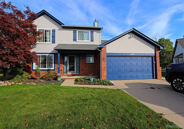 Photo 3 of Single family home for sale at 3341 Milcroft Ct, Canton, MI 48188 | MLS# 20261082172 | Listing updated on 2026-10-13