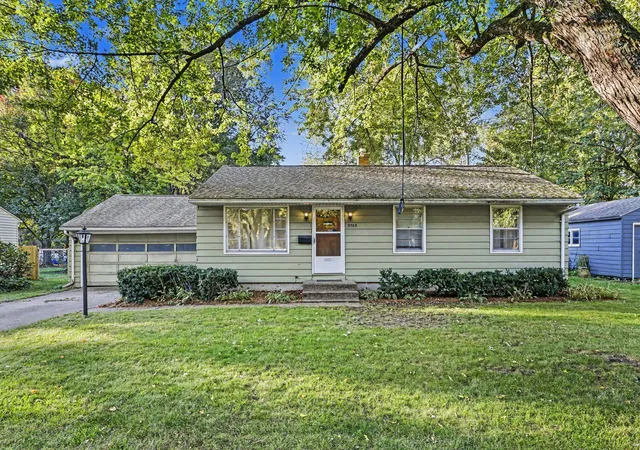 Photo 1 of Single family home for sale at 3703 Iroquois Trl, Kalamazoo, MI 49006 | MLS# 66026054071 | Listing updated on 2026-10-21
