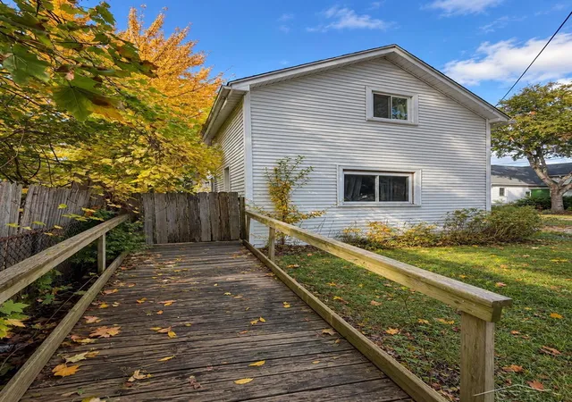 Photo 2 of Single family home for sale at 203 E Hart St, Bay City, MI 48706 | MLS# 61050224491 | Listing updated on 2026-10-09