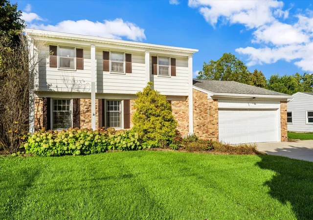 Photo 1 of Single family home for sale at 455 Maryland Ave Ne, Grand Rapids, MI 49503 | MLS# 65026054077 | Listing updated on 2026-10-20