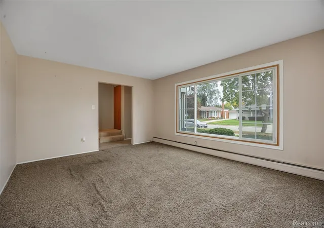 Photo 4 of Single family home for sale at 14193 Arden St, Livonia, MI 48154 | MLS# 20261082183 | Listing updated on 2026-10-13
