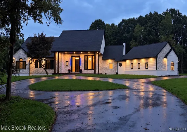Photo 1 of Single family home for sale at 4597 Clarkston Rd, Clarkston, MI 48348 | MLS# 20261082191 | Listing updated on 2026-10-30