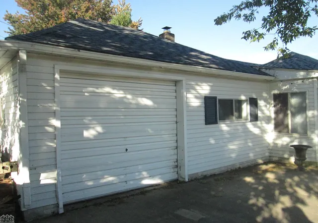 Photo 2 of Single family home for sale at 234 S Belle River Rd, Marine City, MI 48039 | MLS# 58050224498 | Listing updated on 2026-10-11