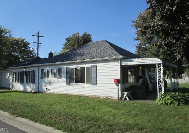 Photo 3 of Single family home for sale at 234 S Belle River Rd, Marine City, MI 48039 | MLS# 58050224498 | Listing updated on 2026-10-11